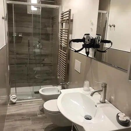 Panzió I Bronzi 3*