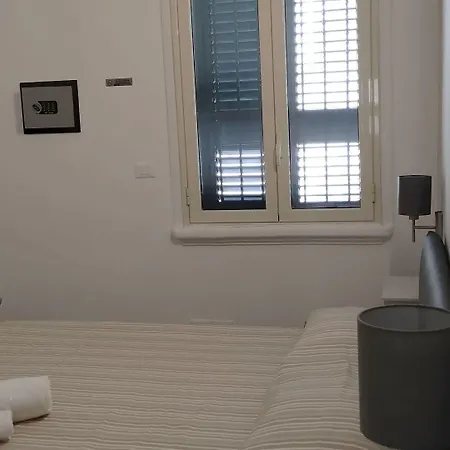 I Bronzi Couette-café